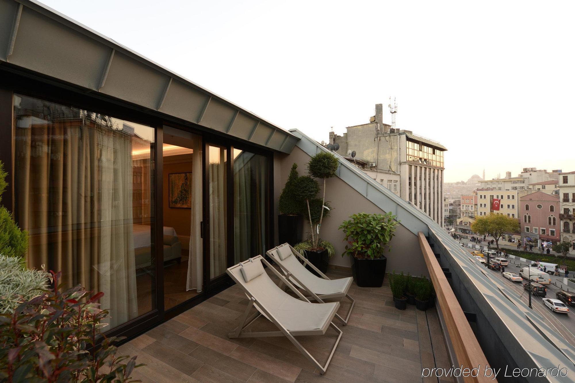 Отель 10 Karakoy 5*